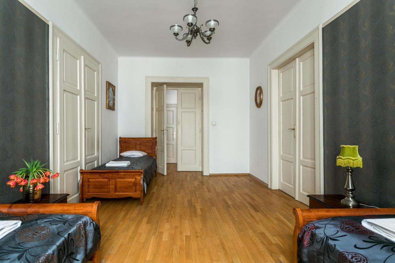 The Spiski Palace Apartments Krakow Exterior photo